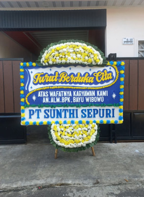 Papan Bunga Duka di Tanah Sirah Piai Nan Xx