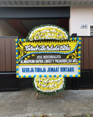 Papan Bunga Duka di Tanah Sirah Piai Nan Xx