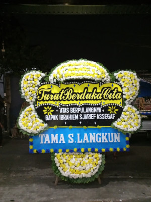 Papan Bunga Duka di Tanah Sirah Piai Nan Xx
